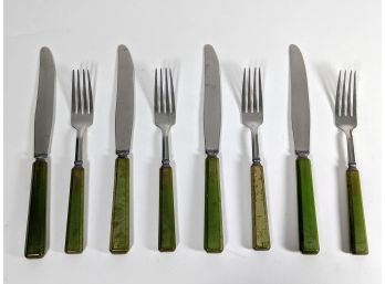 Vintage Set Of 4 Knives And 4 Forks With Green Bakelite Handles From Sillegheney Forge