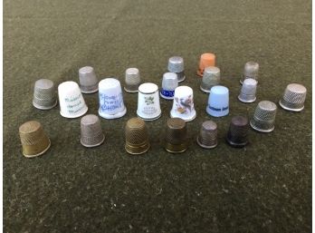 22 Vintage Thimbles. Home Sweet Home, Wedgewood, Royal Worchester England. 'Her Majesty' Thimble.