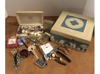 Jewelry Box W Bobbles & Jewelry