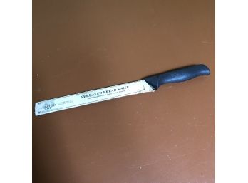 Pampered Chef Serrated Bread Knife