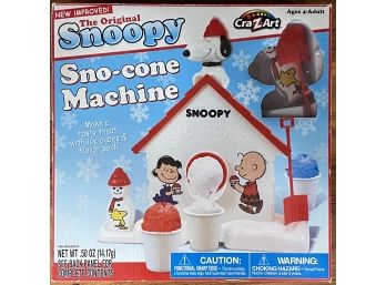 Snoopy Sno-Cone Machine W/ Refill