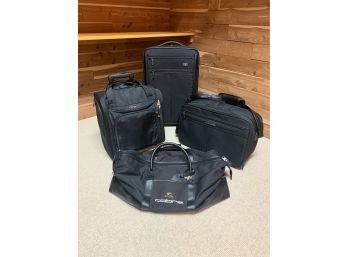 Set 4 Travel Suitcases