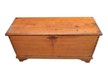 Antique Solid Pine Hand Dovetailed American Primitive Rustic Blanket Chest Trunk
