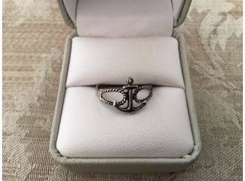 Sterling Silver Ring Centered With An Anchor