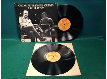 Oscar Peterson Et Joe Pass. A Salle Pleyel On Pablo Records Mono. Double Vinyl Is Near Mint.