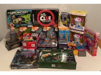Toy Store Closeout - Huge Lot Of New Games And Toys NEW - 22pc