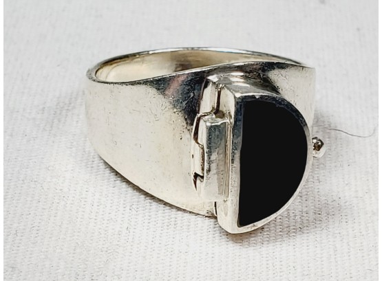 Vintage Sterling Silver Poison  Ring  With Black Onyx Stone