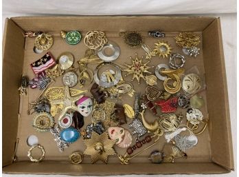 Jewelry Box Lot Of Vintage Pins & Pendants