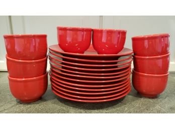 12 Christmas Red Dinner Plates With Hommer Laughlin Bowls