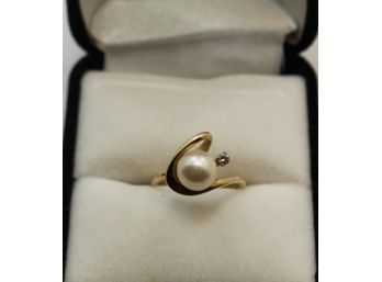 14k Yellow Gold Pearl Diamond Ring Size 4 Sc