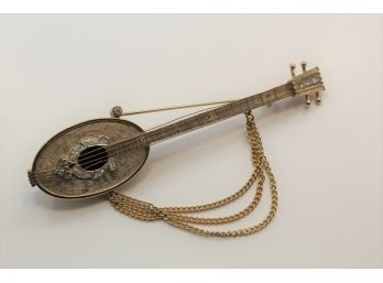 Vintage Large R Mandle Guitar Mandolin Pin