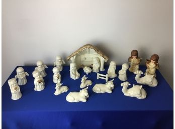 Vintage Porcelain Nativity