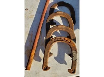Vintage RINGER Iron Horseshoe Set - 4 Horseshoes And 1 Stake