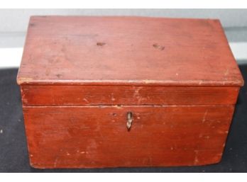Primitive Country Lock Box In Red Paint