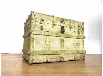 Painted Vintage Steam Trunk Wooden - Great Vintage Patina