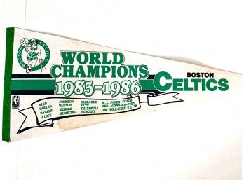 Boston Celtic Pennant - World Champions 85-86