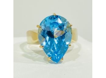 Vintage 14K Yellow Gold & Massive Pear Shaped Blue Topaz Ring        L8