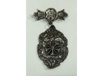 Unique 1895 New Rochelle Fire Department Medal        P8