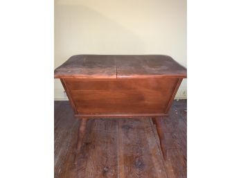 Antique American Pine Dough Box Stand With Top