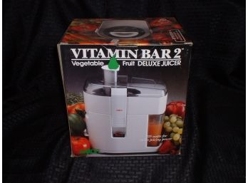 Salton Vitamin Bar 2 Vegetable ~ Fruit Deluxe Juicer ~ In The Original Box