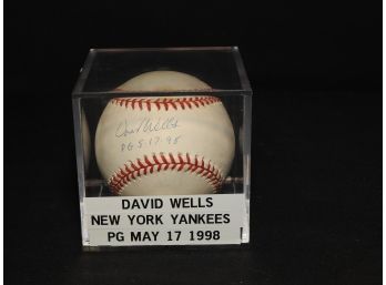 Signed NY Yankees David Wells  Perfect Game Baseball In Case With COA