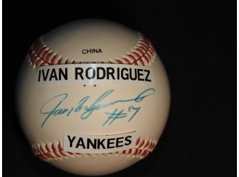 Signed NY Yankees Ivan Rodriguez Baseball