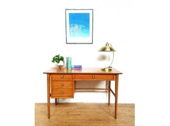 Exquisite 60s Drexel Heritage Desk With Floating Drawer Bank