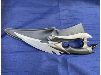 Defender Stainless Steel Knife