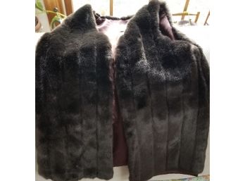 Women’s Faux Fur Vest With Silk Feel Lining Size Medium Mint Condition