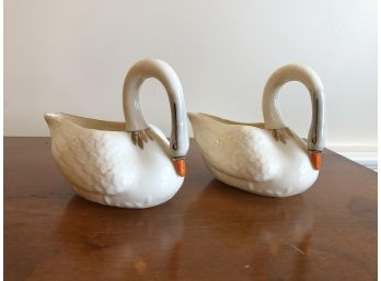 Set Of 2 Belleek Swan Creamers
