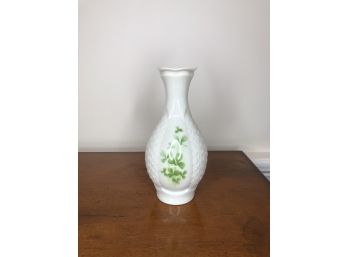 Donegal Parian China Vase, 'Dongloe' (4017)