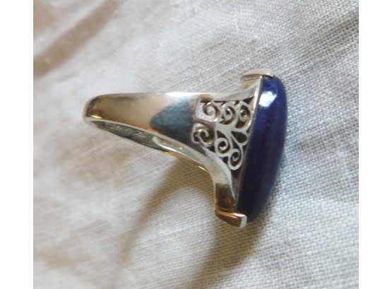 Terrific .925 Ring With Blue Stone