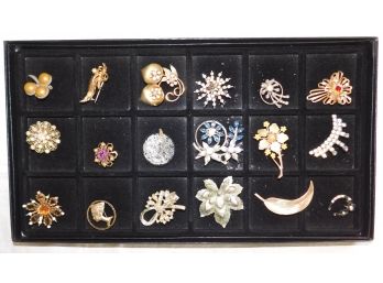 Grouping Of EIGHTEEN PINS/BROOCHES