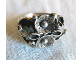 FLORAL SILVER RING