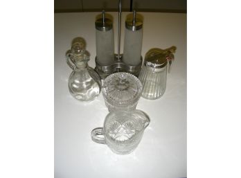 Assorted Glass Kitchen Items