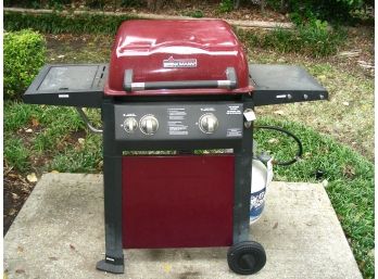 Brinkmann Propane Gas Grill With Cover And Propane Tank