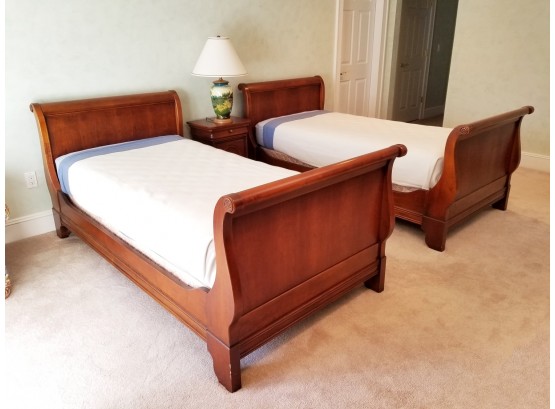 A Pair Of Hardwood Twin Sleigh Bedsteads By Lexington Furniture