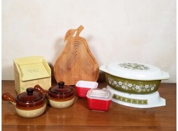 Pyrex And Vintage Kitchen