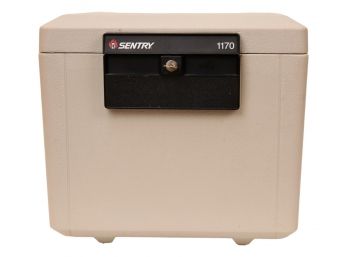 SENTRY Safe Model 1170 With 2 Keys