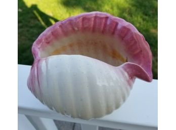 Large Vintage Pink Off-white Ruffled Edge 3-Footed Sea Shell Conch Planter Pot (see Description)