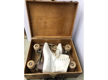 Ladies 1950's  Vintage HYDE Chicago White Leather Roller Skates Wooden Wheels Size 8 & Original Box