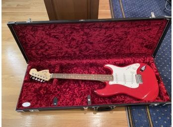 FENDER 20th Anniversary (since 1982) Squier Strat With Case