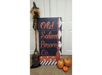 Clever Halloween Decor Lot