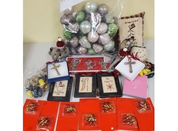 Christmas Decor Lot Featuring 2 Gorham Cross Ornaments