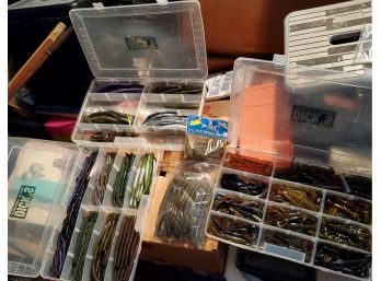 Dick's Sporting Goods Shaw Grigsby XL Fishing Gear Bag, Over 300 Plastic Fishing Worms & A Few Bugs With Hooks