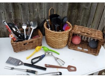 Large Lot Of 3 Wicker Baskets And Plenty Of Kitchen Tools (approx 30!)