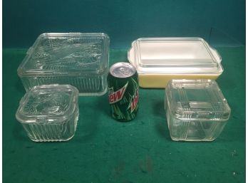 Estate Fresh. Four (4) Vintage Glass Refridgerator Cover Food Containers. PYREX.