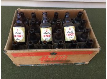 Case Of 24 Vintage Hull's Export Beer Bottles In Orginal Case. The Hull Brewing Co., New Haven Conn.