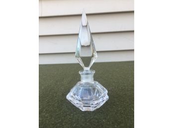 Estate Fresh Antique Perfume Bottle. Stand 5 5/8' Tall. In Perfect Condition.