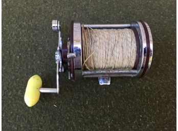 Estate Fresh Vintage Penn Squidder No. 140 Salt Water Fishing Reel With Full Reel Of Braided Line. Made In USA